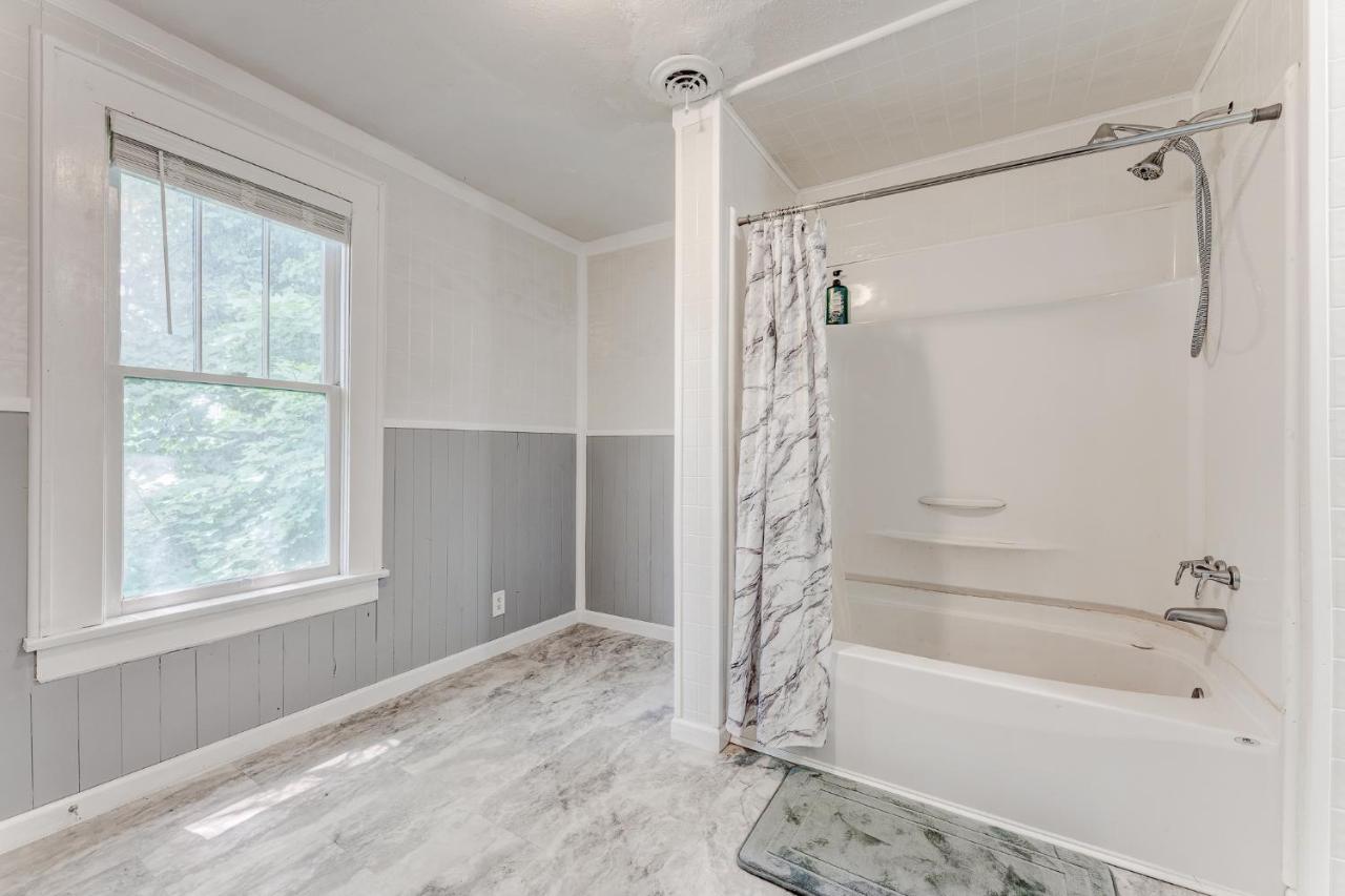 Awesome House, 5 Minutes To Dt, 2 Miles To Stadium And Ruby Memorial! Morgantown Buitenkant foto